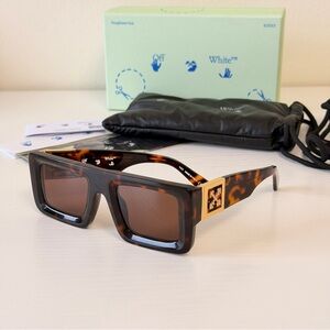 New! Off-White Tortoise Square Sunglasses, OERI049 6064, Unisex, Authentic